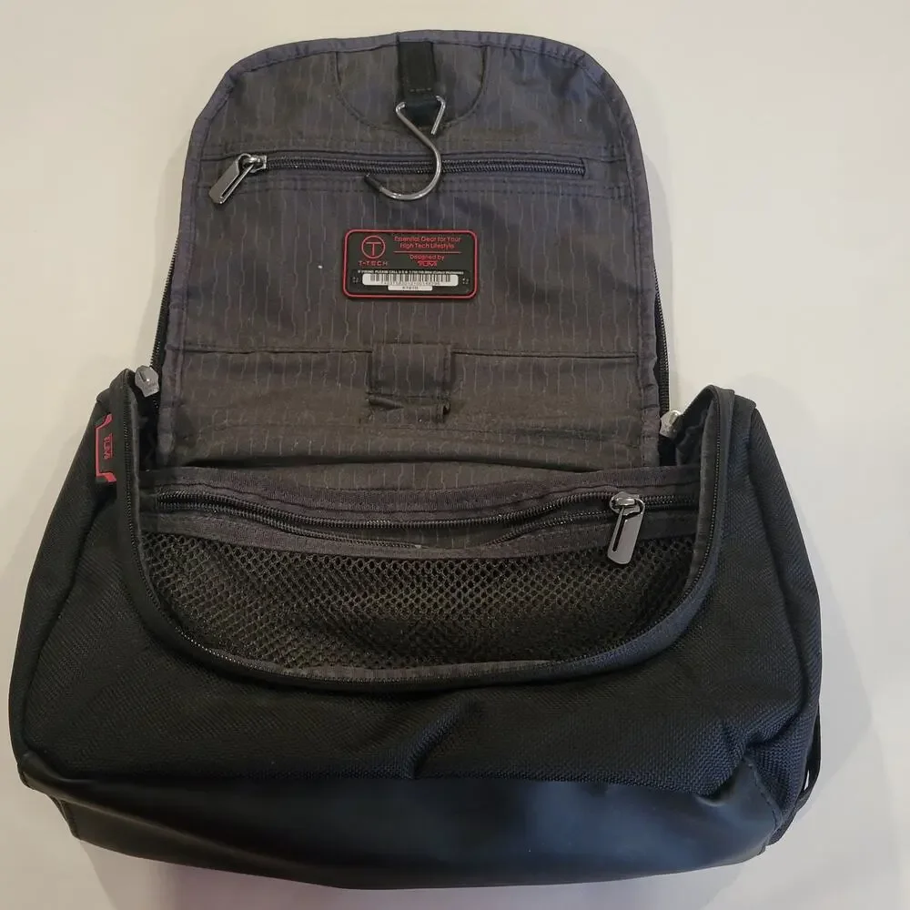 Tumi T-Tech 6791D Gray Nylon Presidio Doyle Hanging Travel Toiletry Case Kit Bag